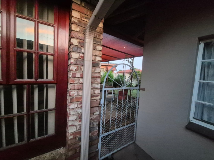 2 Bedroom Property for Sale in Collerville North West